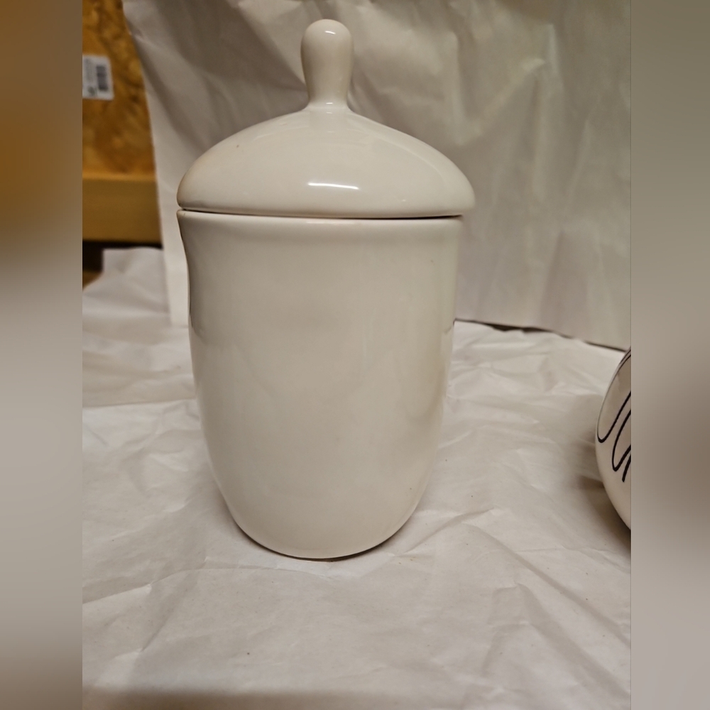 Rae Dunn White Ceramic Scoop and Pour Sugar And Creamer Set Like New! - Picture 5 of 12